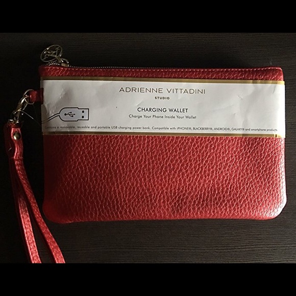 Adrienne Vittadini Cell Phone Charging Wallet - Picture 2 of 6